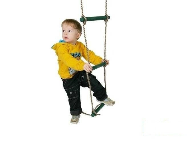 Rope ladder with 5 plastic rungs