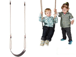 Flexible wraparound swing seat