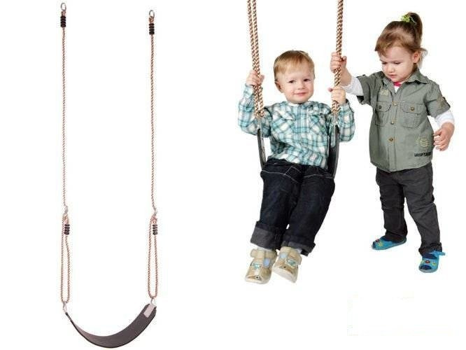 Flexible wraparound swing seat