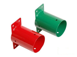 Wall attachment to the round beam