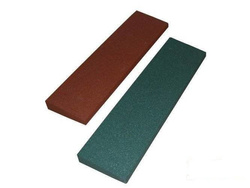 Rubber corner 60 x 16 x 4,5-0,5 cm red