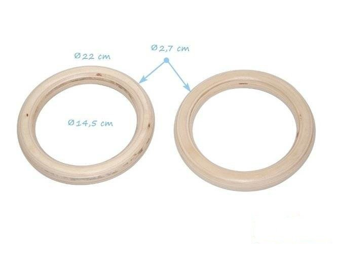 Wooden gymnastic rings (without ropes)
