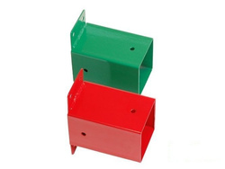 Wall attachment to the square beam 